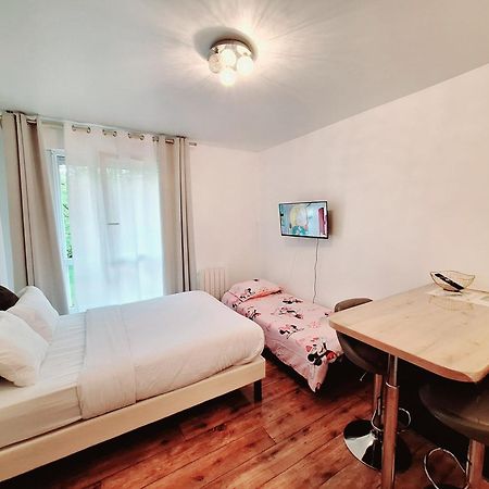 Studio Alpha - 2Min By Train To Disneyland Or 20Min Walk - 5Min Walk To "Val D'Europe" Station Montévrain Exteriér fotografie