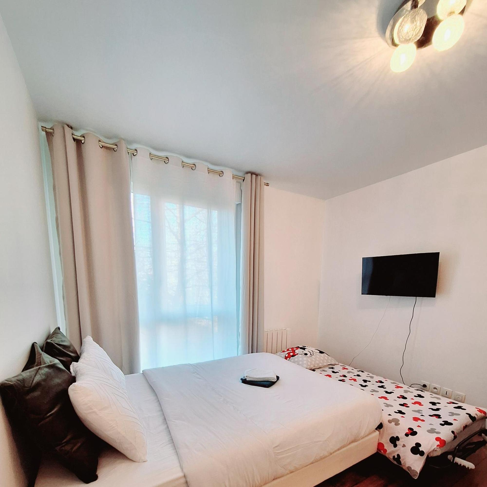 Studio Alpha - 2Min By Train To Disneyland Or 20Min Walk - 5Min Walk To "Val D'Europe" Station Montévrain Exteriér fotografie
