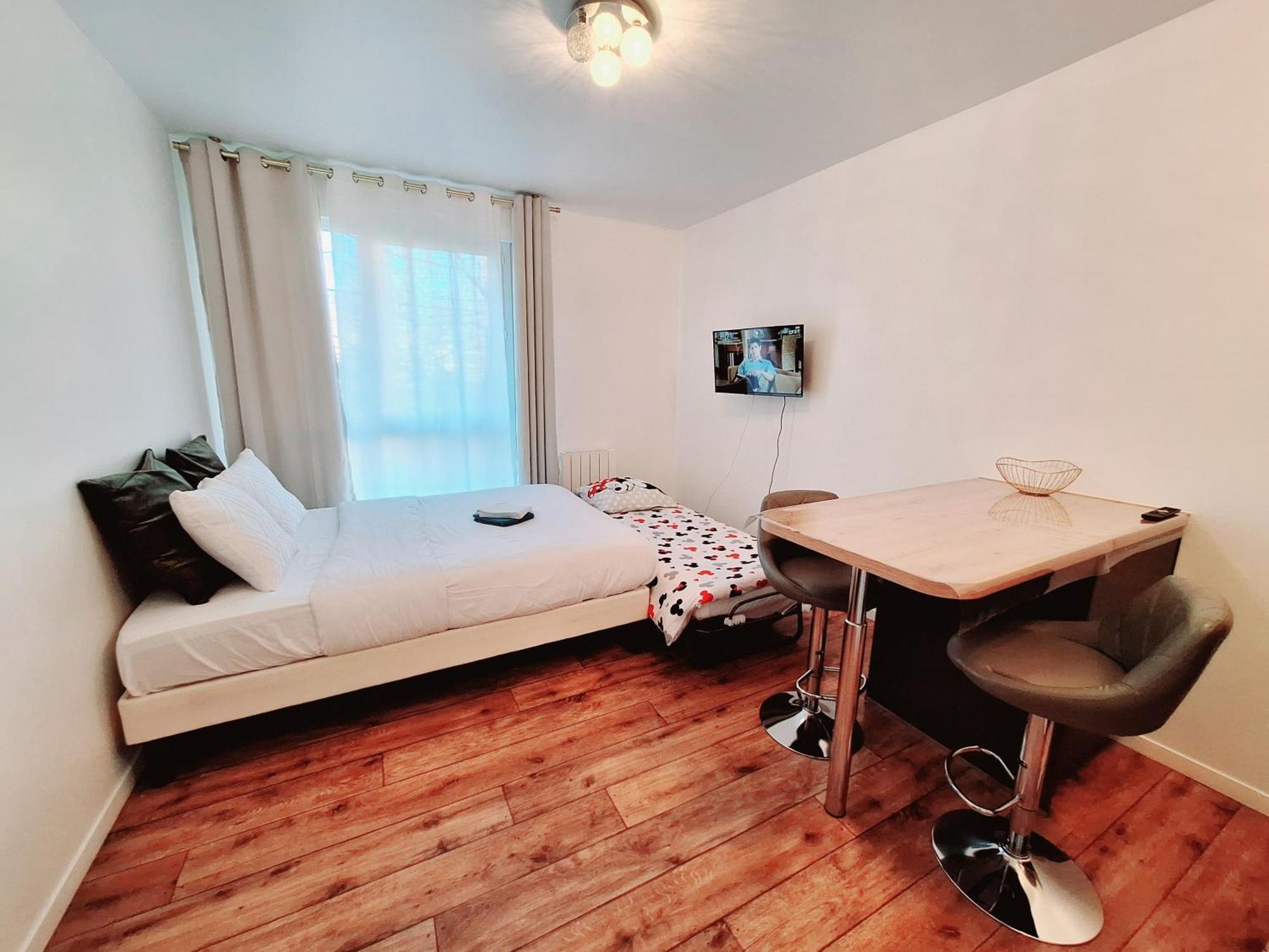 Studio Alpha - 2Min By Train To Disneyland Or 20Min Walk - 5Min Walk To "Val D'Europe" Station Montévrain Exteriér fotografie