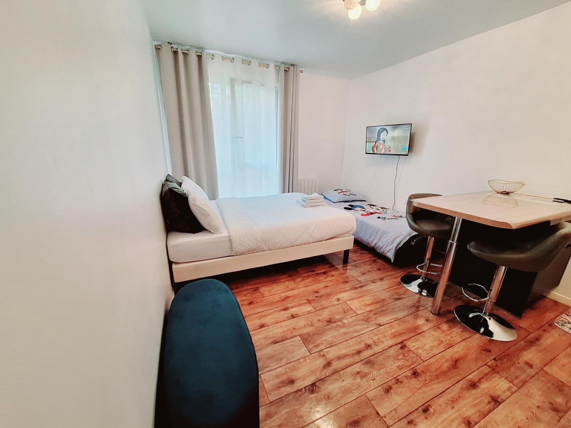 Studio Alpha - 2Min By Train To Disneyland Or 20Min Walk - 5Min Walk To "Val D'Europe" Station Montévrain Exteriér fotografie